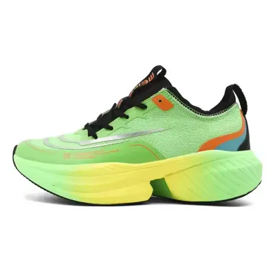 COMFORTABLE COUPLE SNEAKERS